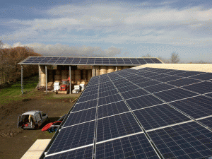 Energia solare con pannelli fotovoltaici e solare termico e lampade a LED FOTOVOLTAICO LAURINO
